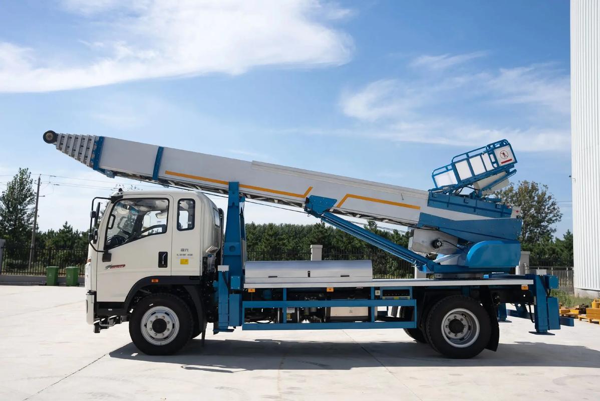 汉川云梯上料车租赁费用