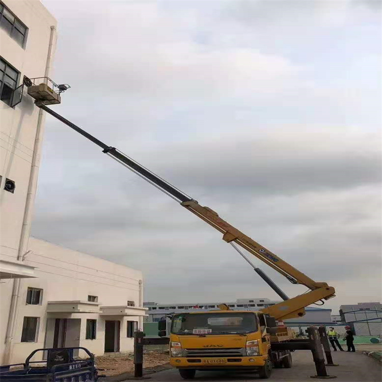 汉川吊车可以用吊笼吊人作业吗